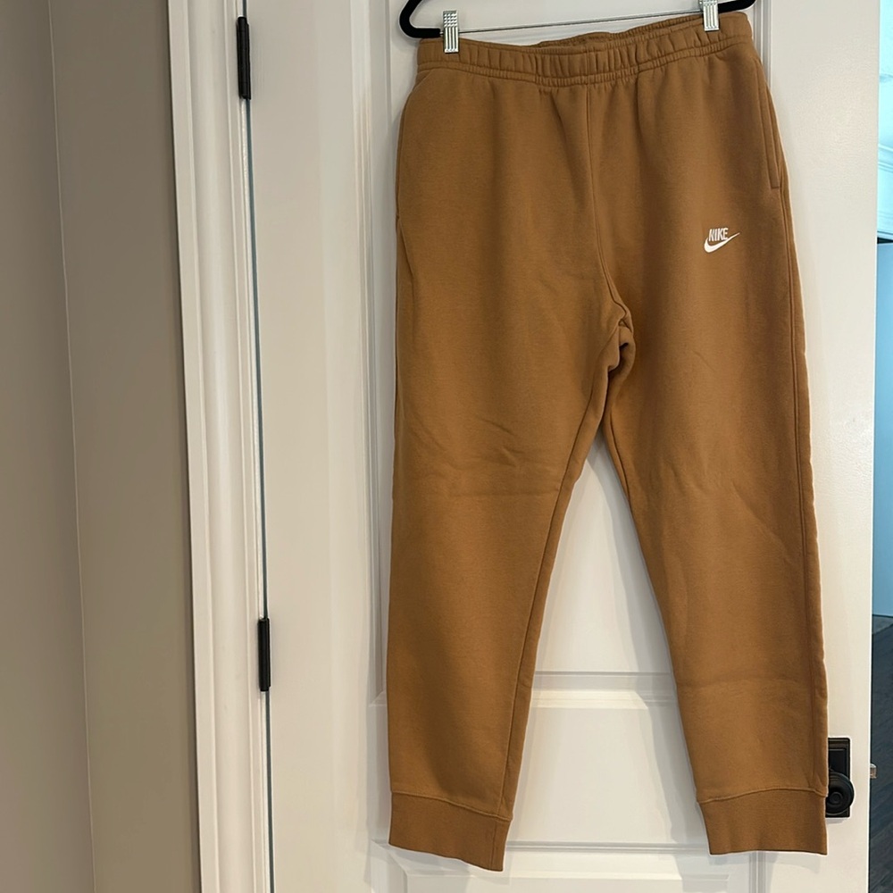 NWOT Nike men’s sweatpants